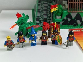 Lego Vintage Set System Castle 6082 Fire Breathing Fortress, with instructions