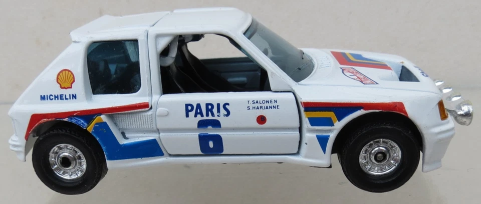 Corgi Peugeot 205 Turbo 16 - Bild 4 von 4