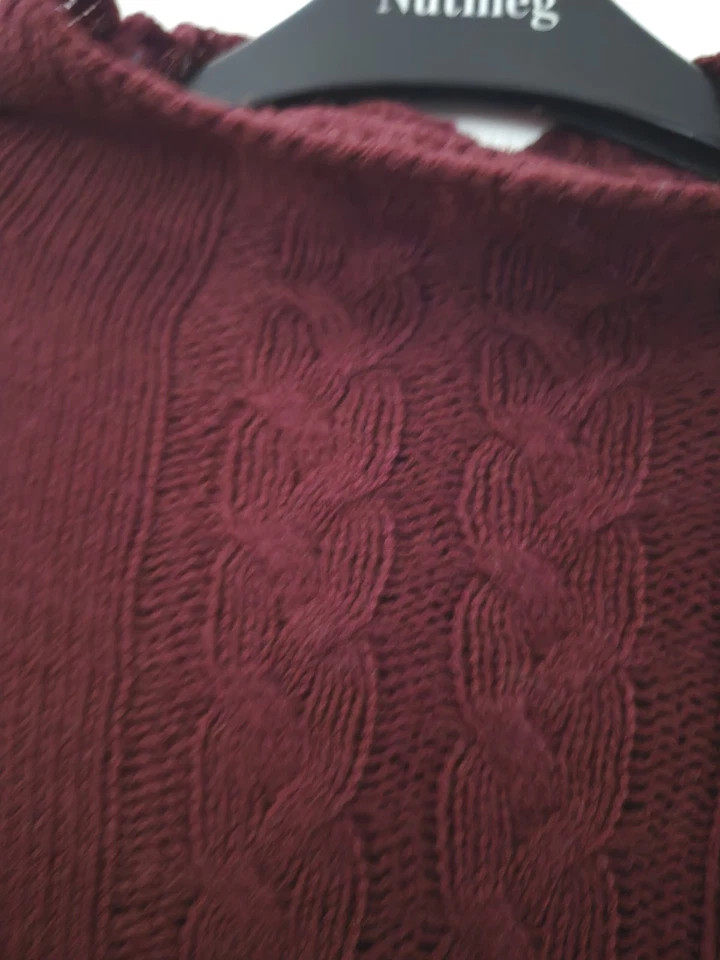 Womens Plus Size Oversize Bat Sleeve Cape Size 18-24 In Burgundy new - Image 4 of 4