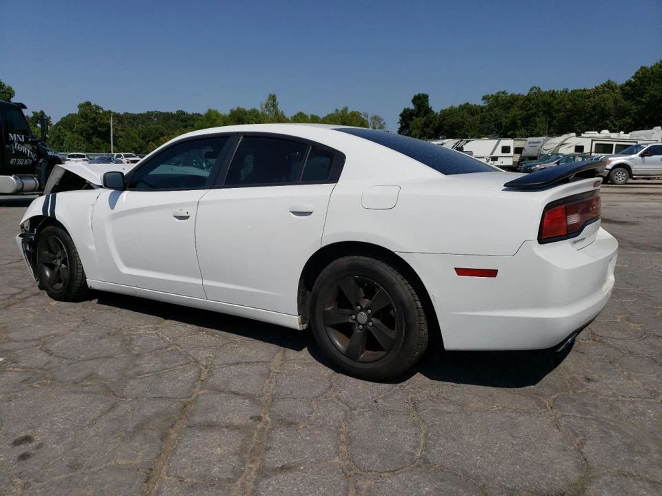 Used Windshield Wiper Linkage fits: 2013 Dodge Charger Grade A - Image 2 of 4