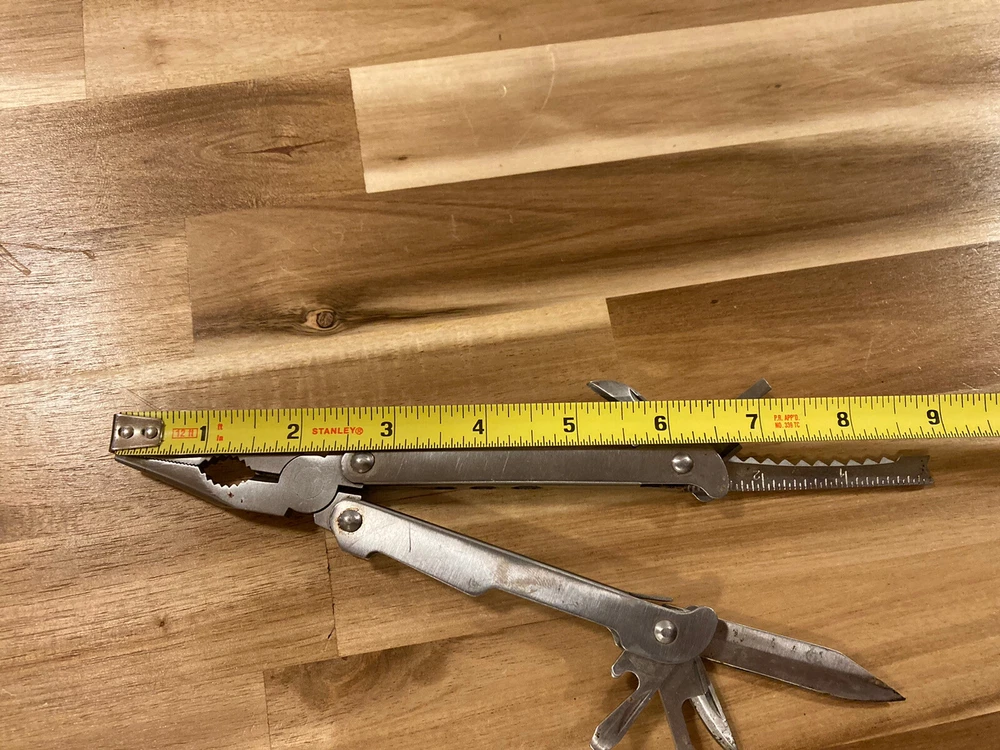 Multi Tool 12 in 1. Stainless Steel. Pre-Owned