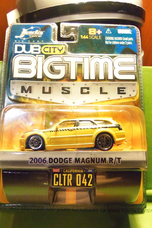 Muscle Machines Dub City 06 2006 Orange & Blk Dodge Magnum R/T 9 Spokes C More!