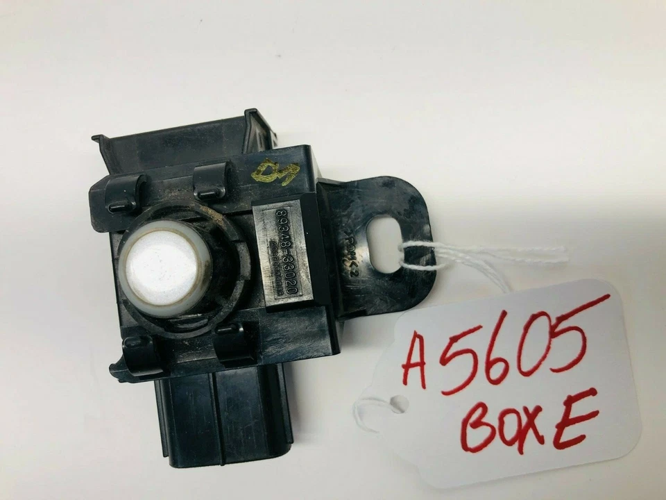 8934133110A1 2007-2011 LEXUS ES350 2010-2012 HS250h SENSOR DE ASISTENCIA DE ESTACIONAMIENTO GENUINO Foto 3 de 4