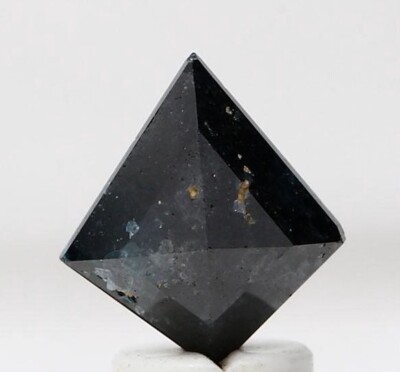 1.63 ctW Diamant in Kite-Form Blau, Brilliant Cut, Natürlich, 9.5 mm