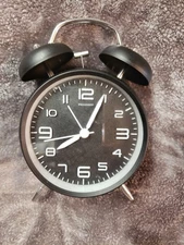 Peakeep Retro 4-inch Battery-Operated Twin Bell Loud Alarm Clock Black