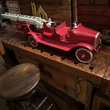 Antique Buddy L Pressed Steel Fire Truck Aerial Ladder Truck 1921-25 ( NICE!)