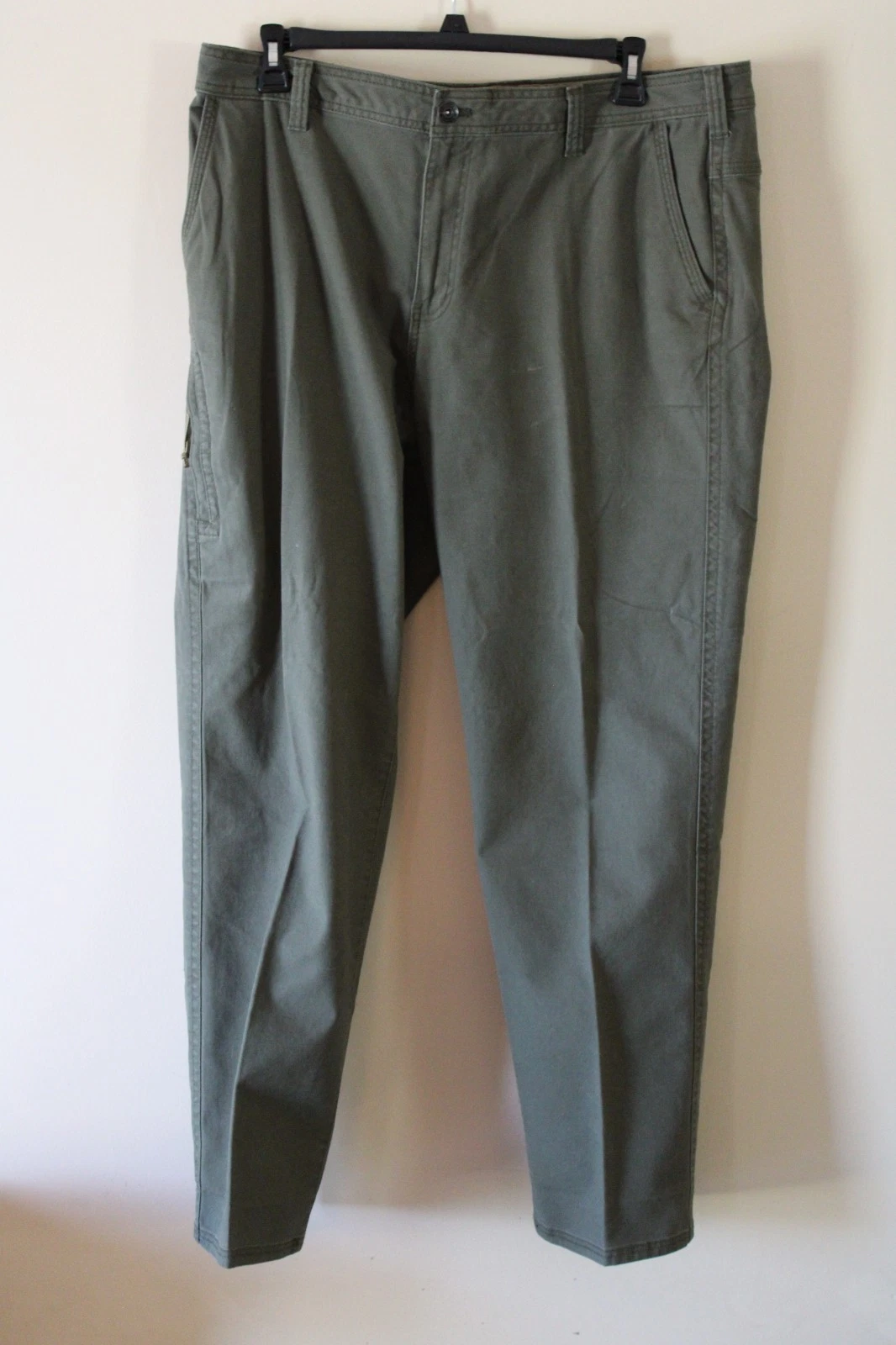 NEW Mens size 40x34 G.H. Bass canvas terrain stretch hiking pants Olive Green.