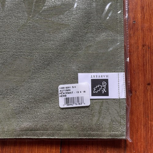 Vintage Wilton Court Silk Autumn Harvest Placemats Set Of Four Green Herb 13x18 - Picture 4 of 6