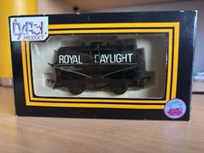 dapol oo gauge B130 Royal Daylight Tank Wagon, MINT
