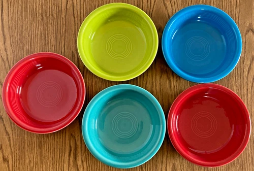 Lot of 5 Fiestaware Mixed Colors 7” Cereal/Soup Bowls Red Blue Teal Green EUC