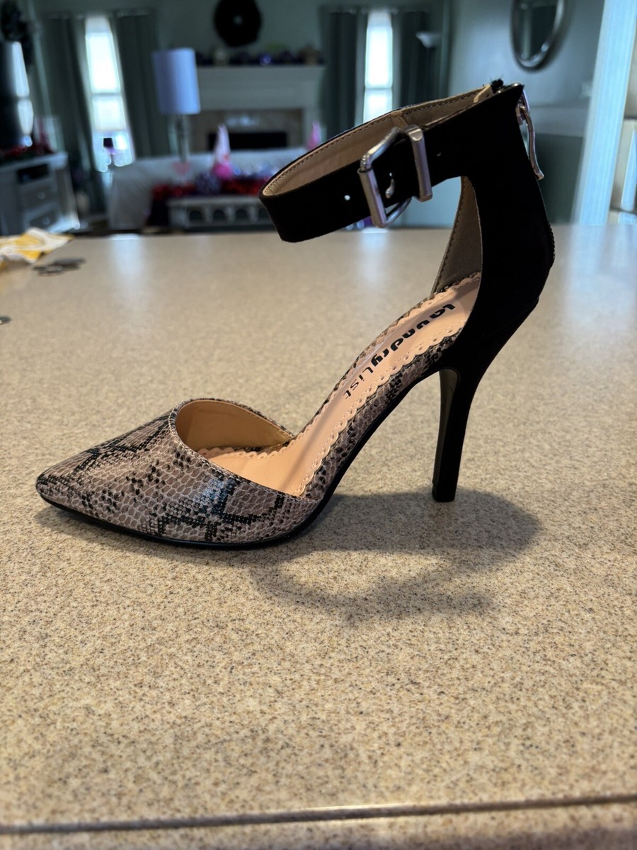 Laundry List Womans Ankle Strap Stiletto Pump/Sz New