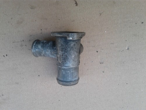 VW T3  Kühlmittel Anschluß Zylinderkopf, 1 Stück, Kühlwasser, Metall, Diesel