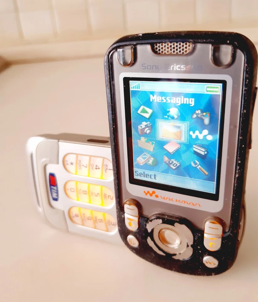 Sony Ericsson W600i TIM Walkman Bluetooth 2006 Telefono a rotazione - RARISSIMO - Immagine 3 di 4