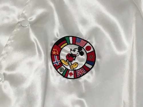 Rara Chaqueta Blanca Satinada DE COLECCIÓN Walt Disney World Mickey World HECHA EN EE. UU. - Imagen 2 de 12