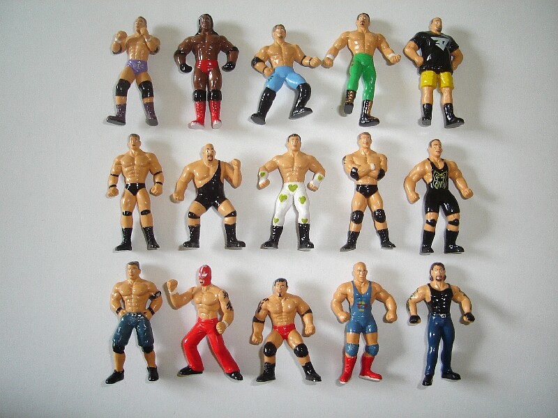 WWF WRESTLING WRESTLERS FIGURINES SET - FIGURES COLLECTIBLES