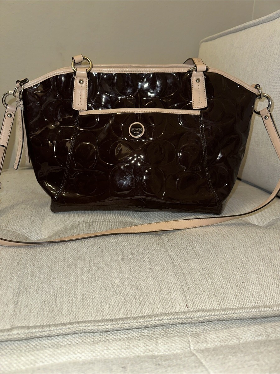 Coach Patent Leather Handbag With Cream Accent | eBay display picture 2