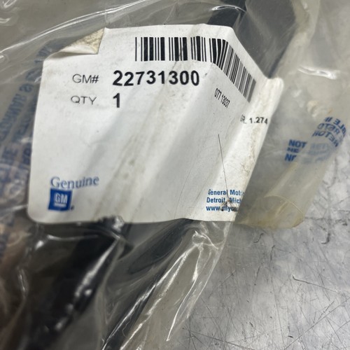 Genuine GM Radiator Upper Seal 22731300 - Picture 3 of 9