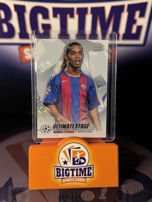 Ronaldinho 2025-26 Topps UCC Flagship Ultimate Stage Chrome Card SP 