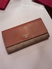 COACH Signature PVC Delgado Coral Rosa Y Tostado Sobre Cartera Cuero!
