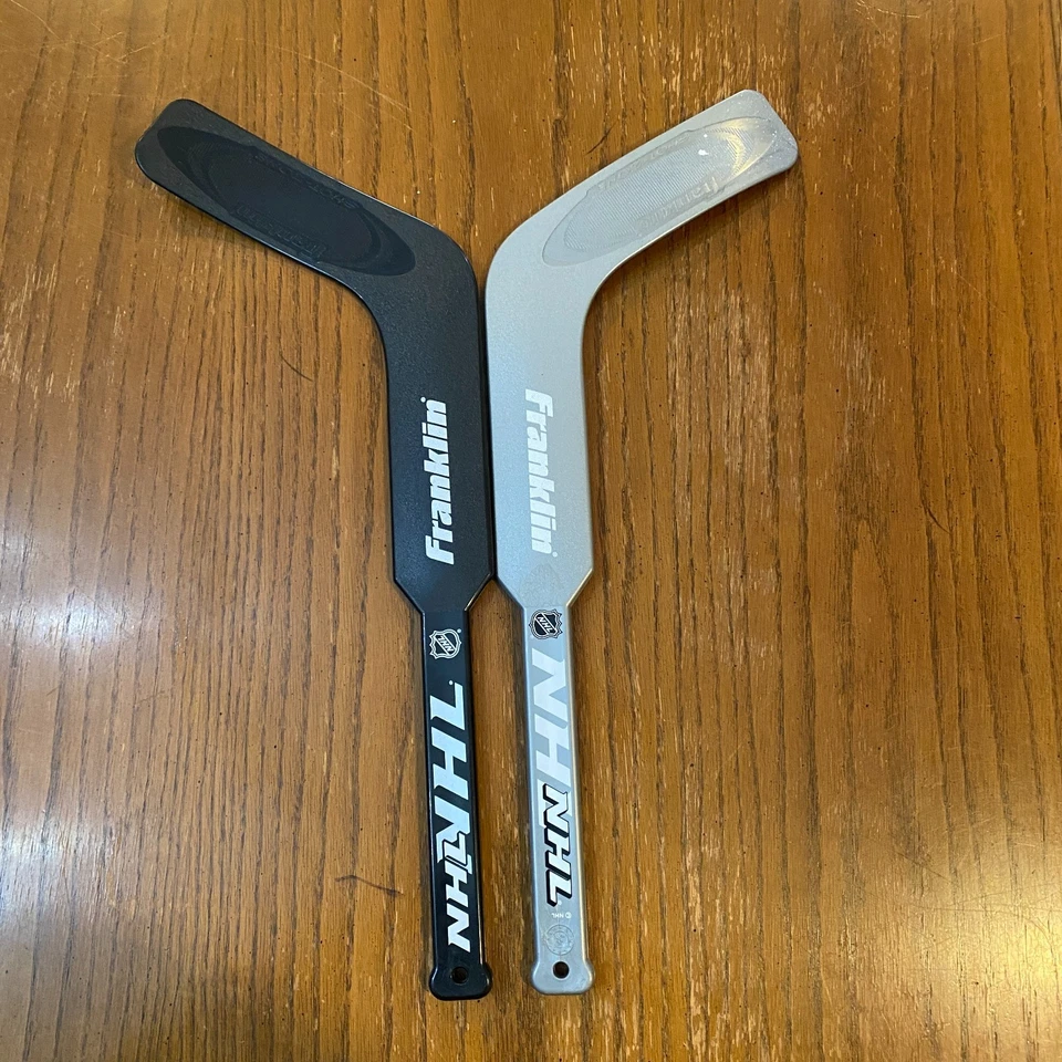 富兰克林 NHL 迷你曲棍球套装 - 8 支杆(2 支守门员),2 个球,1 个网(无框架) — 第 3/4 张图片