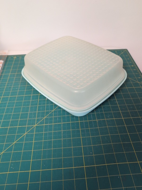 Tupperware Season-Serve Marinade Aqua Mint Green Container 1294 & 1295   11"x12"