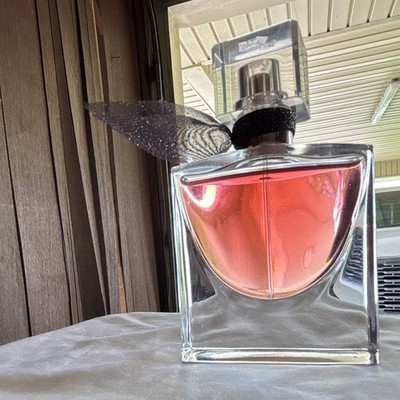 Lancôme La vie est belle Eau de Parfum Floral Spray, Regular Size 2.5 fl oz