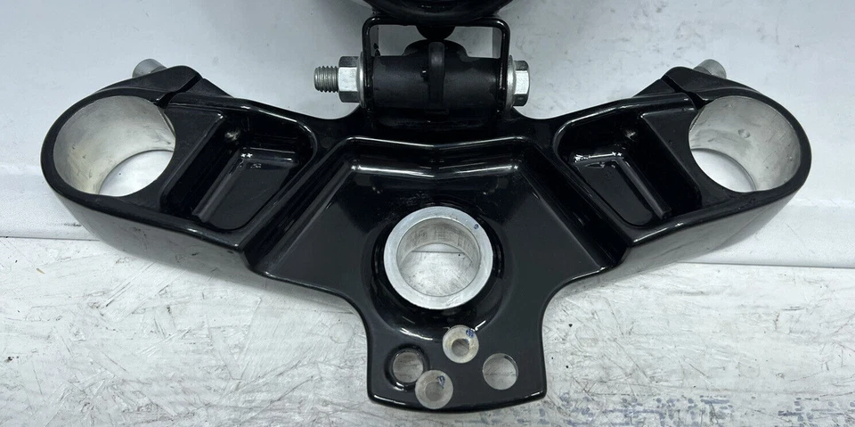 Нижняя фара 2017 Victory Octane ковшеобразная фара тройная черная от оригинального производителя - Изображение 2 из 4