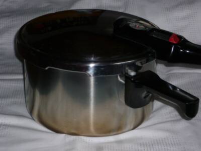 SILIT Schnellkochtopf 22 cm aus Edelstahl, 4,5 Liter, neuer Dichtungsring