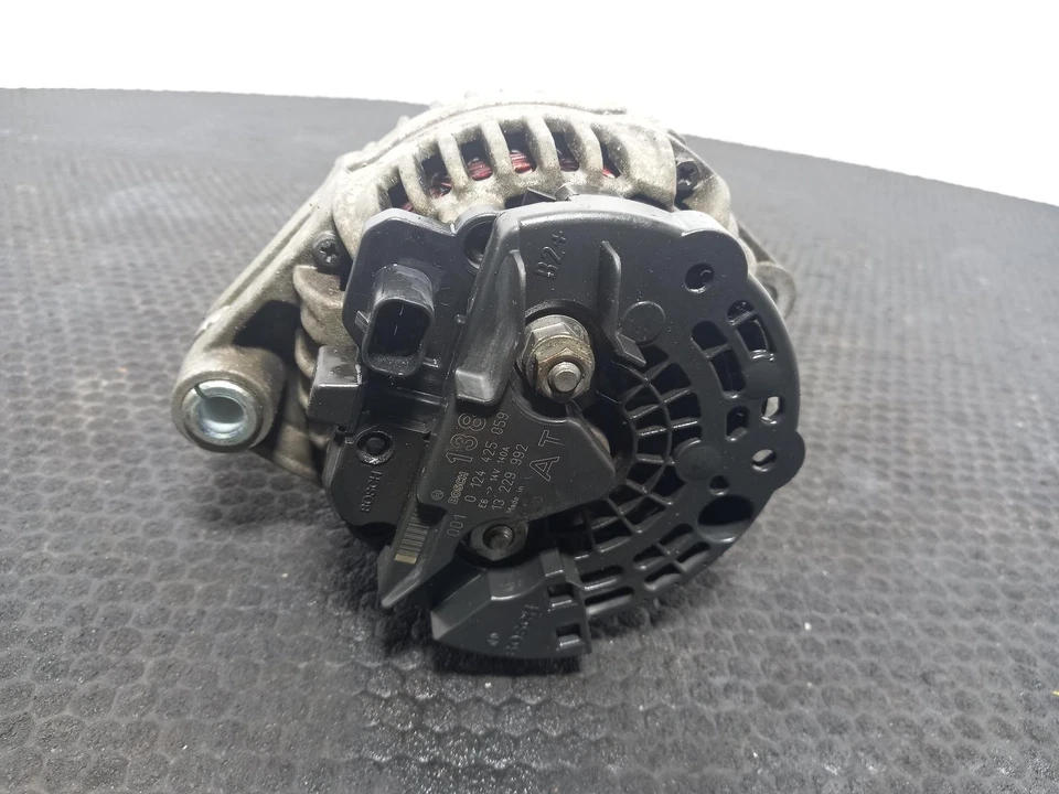 SAAB 93 Alternator 2004-2014 1.9L Z19DTH 13229992 - Image 3 of 4
