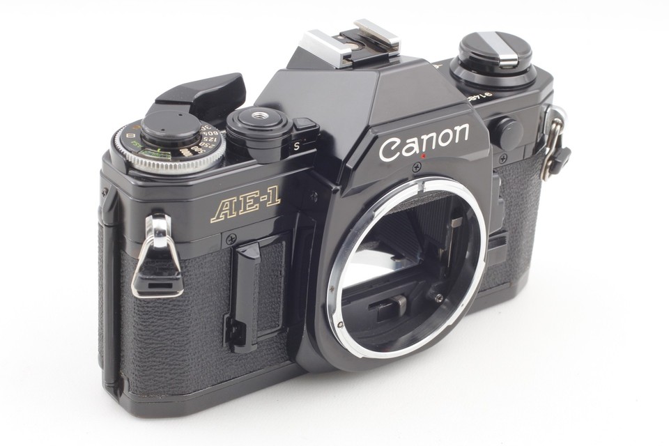 Canon AE-1 Black Body – Boîtier Noir Avec Boîte, Appareil Photo 35mm Testé Et Fonctionnel