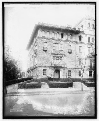 Photo:Washington DC Spanish Embassy Fuller Co 1920s Building Exterior