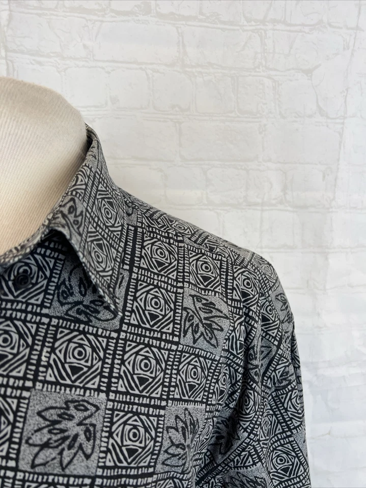 Camisa de vestir PRIMAVERA/VERANO Crossings para hombre gris y negro de algodón geométrico L $89 Foto 2 de 4