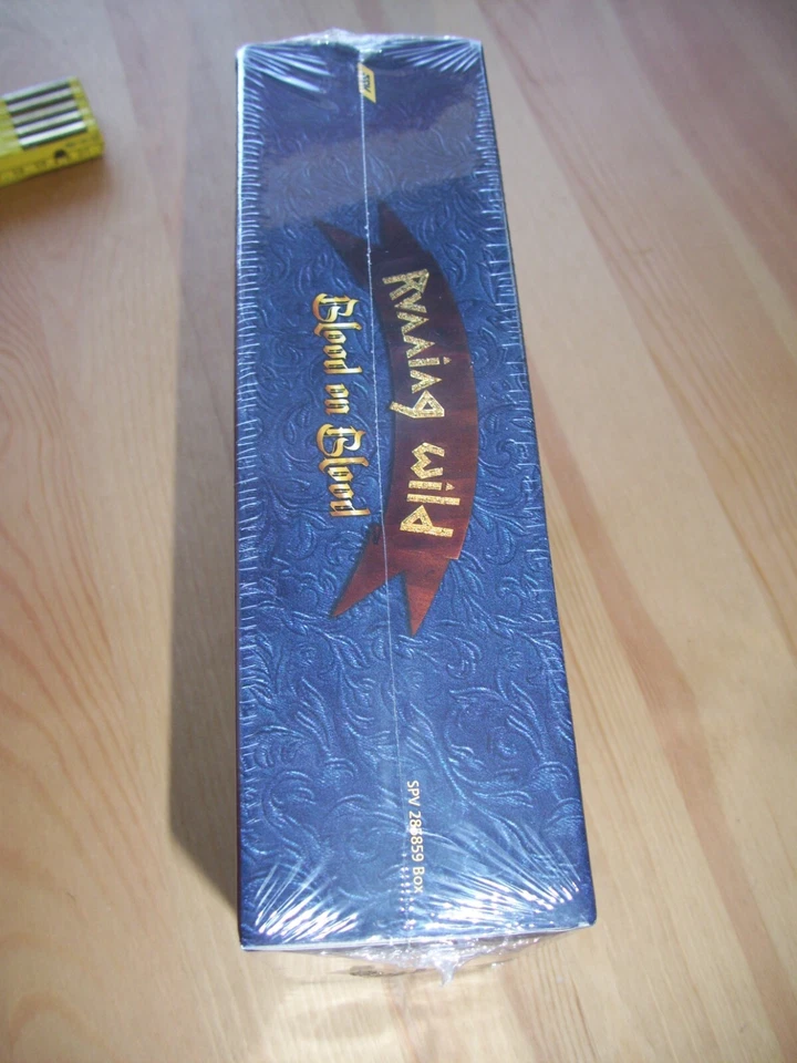 Box Set Neu in OVP CD MC Cover Flag Patch Running Wild Blood on Blood Lim 666 St - Bild 2 von 4