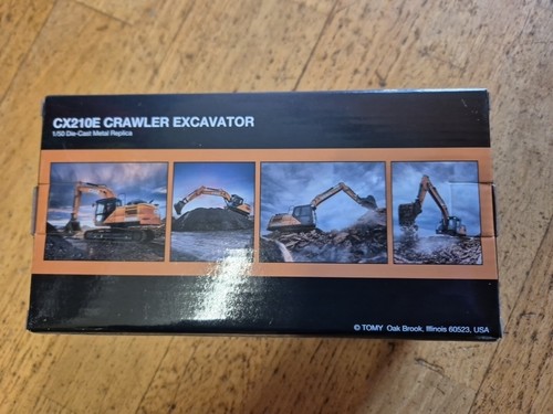 Britains 43397 Case IH CX210E Excavator 1:50 scale JCBs crawler excavators - Picture 10 of 12