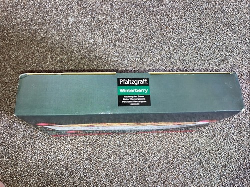 Pfaltzgraff WINTERBERRY Rectangular Baker Stoneware Baking Dish Christmas Nice - Picture 3 of 9