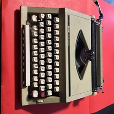 Vintage Sears Chevron 1970's Typewriter with Hard Case thumbnail