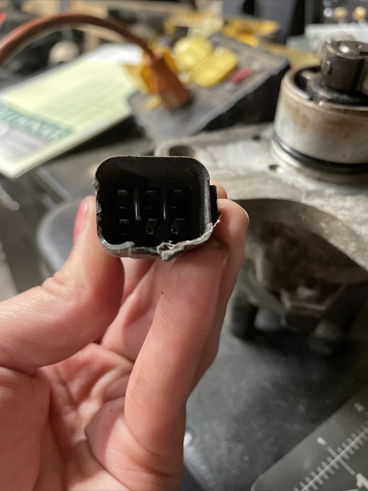 88-90 Mazda 626 MX-6 MX6 Ford Probe 2.2 Turbo Ignition Distributor T4T73471 - Image 2 of 4