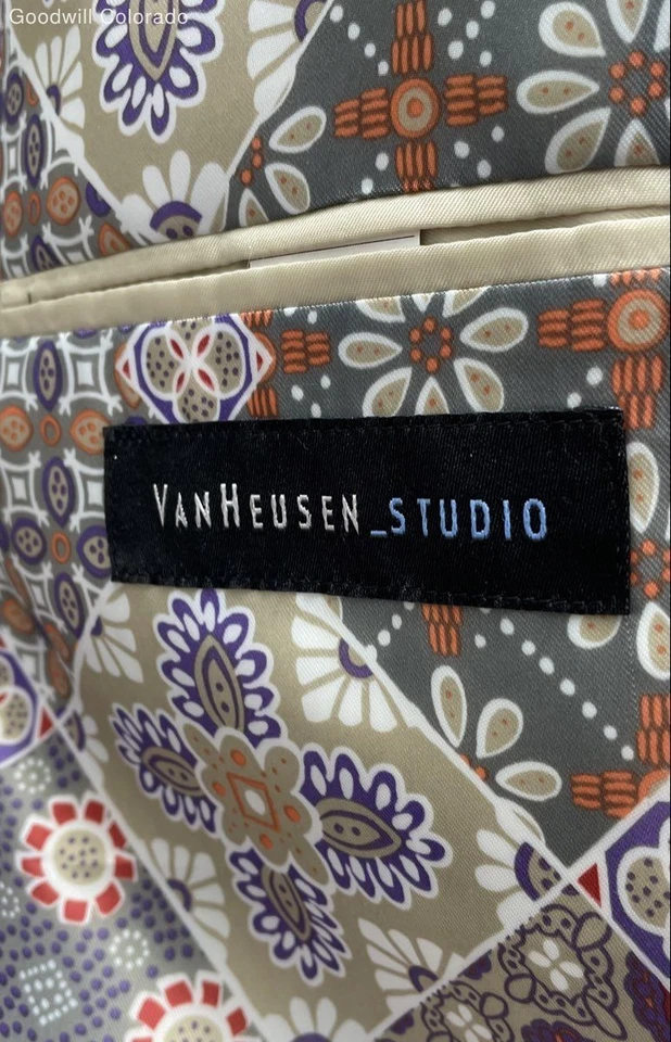 Van Heusen Studio Mens Tan Long Sleeve Single-Breasted Sport Coat Size 44 Reg - Image 4 of 4