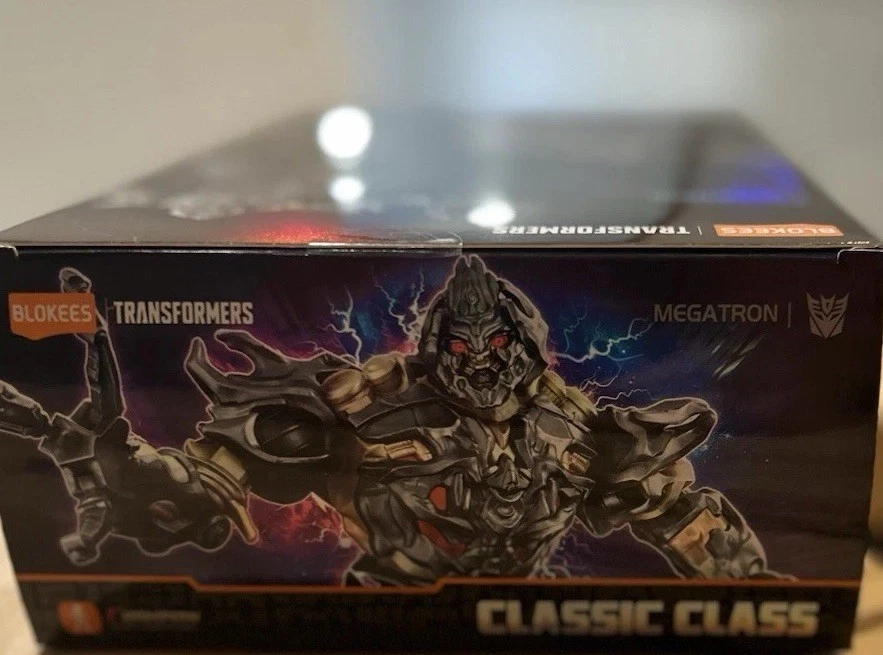 🌈 Blokees Transformers Classic Class – Megatron 75-Piece Model Kit – NEW - Image 3 of 3