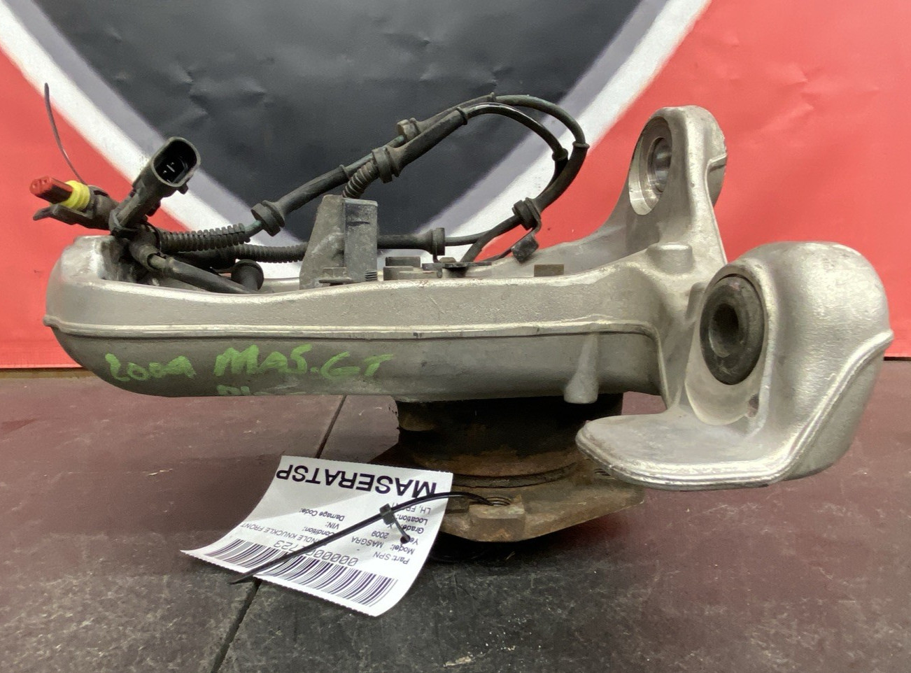 Maserati Quattroporte 2009 Front Left Steering knuckle P/N 288225501