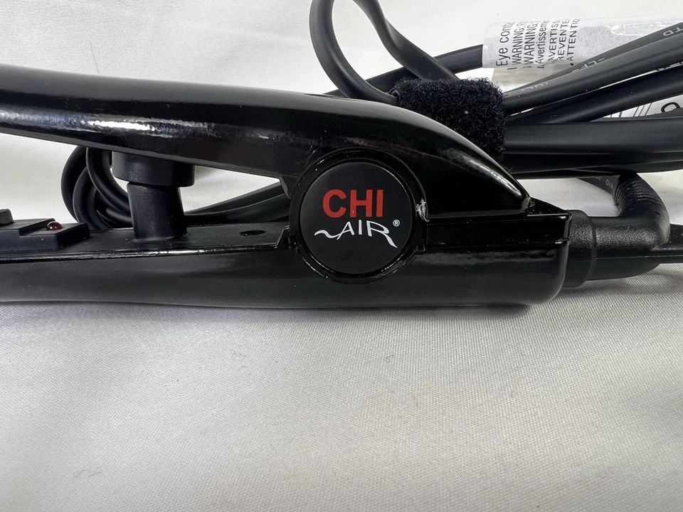CHI Air Compact 3/4" Ceramic Dual Voltage Travel Flat Iron CA1087F EUC CLEAN! - Image 2 of 4