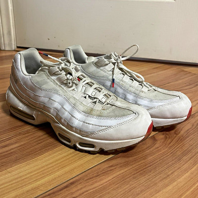 Nike Men's Air Max White/Red/Blue Low Top Lace-Up Sneakers Rubber Sole