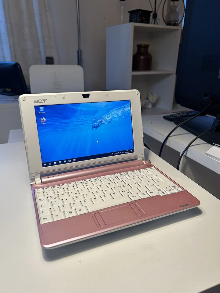 Acer Aspire One Z95 Netbook Rosa Laptop Windows 10 - Bild 2 von 4