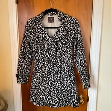 Forever Twenty One Women’s Sz S Leopard Print Jacket Button Front - READ!