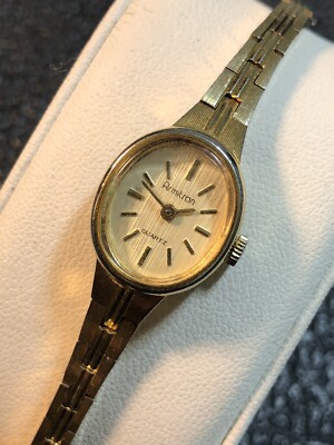 Ladies Vintage Armitron Oval 16mm Women's Dress Watch Gold Tone