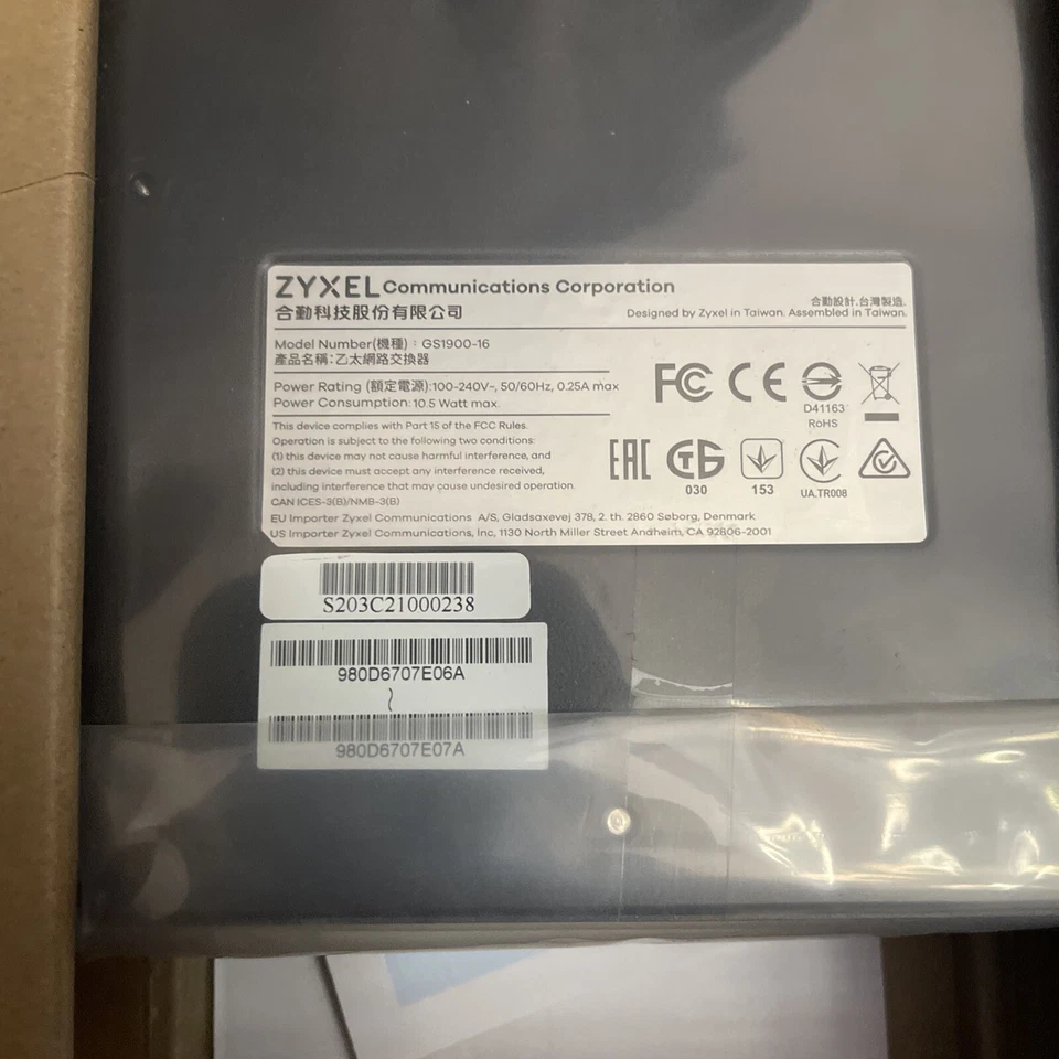 ZYXEL GS1900-16 16-PORT GIGABIT ETHERNET Smart Managed Switch - Image 4 of 4