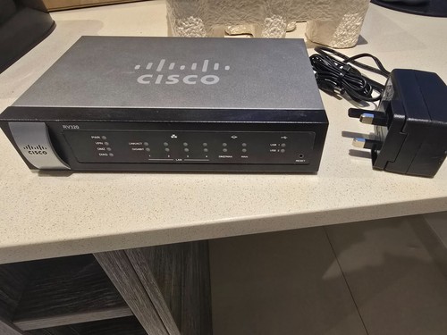 Cisco RV320 dual wan gigabit vpn router - Picture 3 of 4