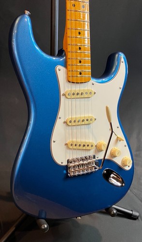 Fender American Vintage II 1973 Stratocaster Electric Guitar Lake Placid Blue - Picture 3 of 13