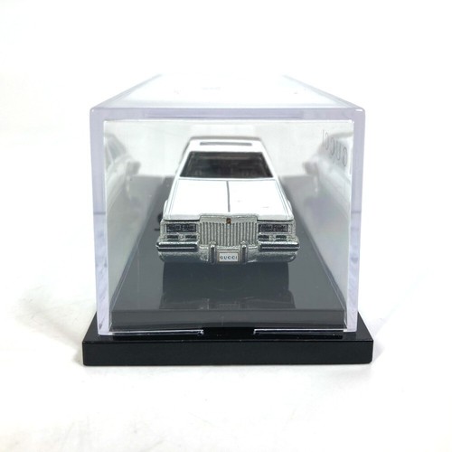 Mini auto Gucci Hot Wheels Cadillac Seville Limited - Foto 5 di 11