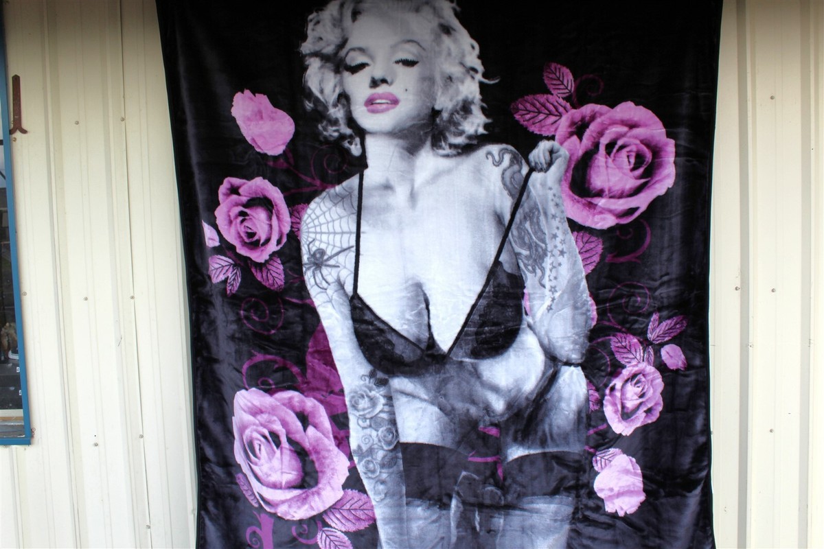 MARILYN MONROE LUST MEDIUM WEIGHT QUEEN SIZE BLANKET - Main Image